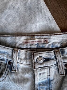 Levi's High Rise Ribcage Straight Ankle Jeans 28